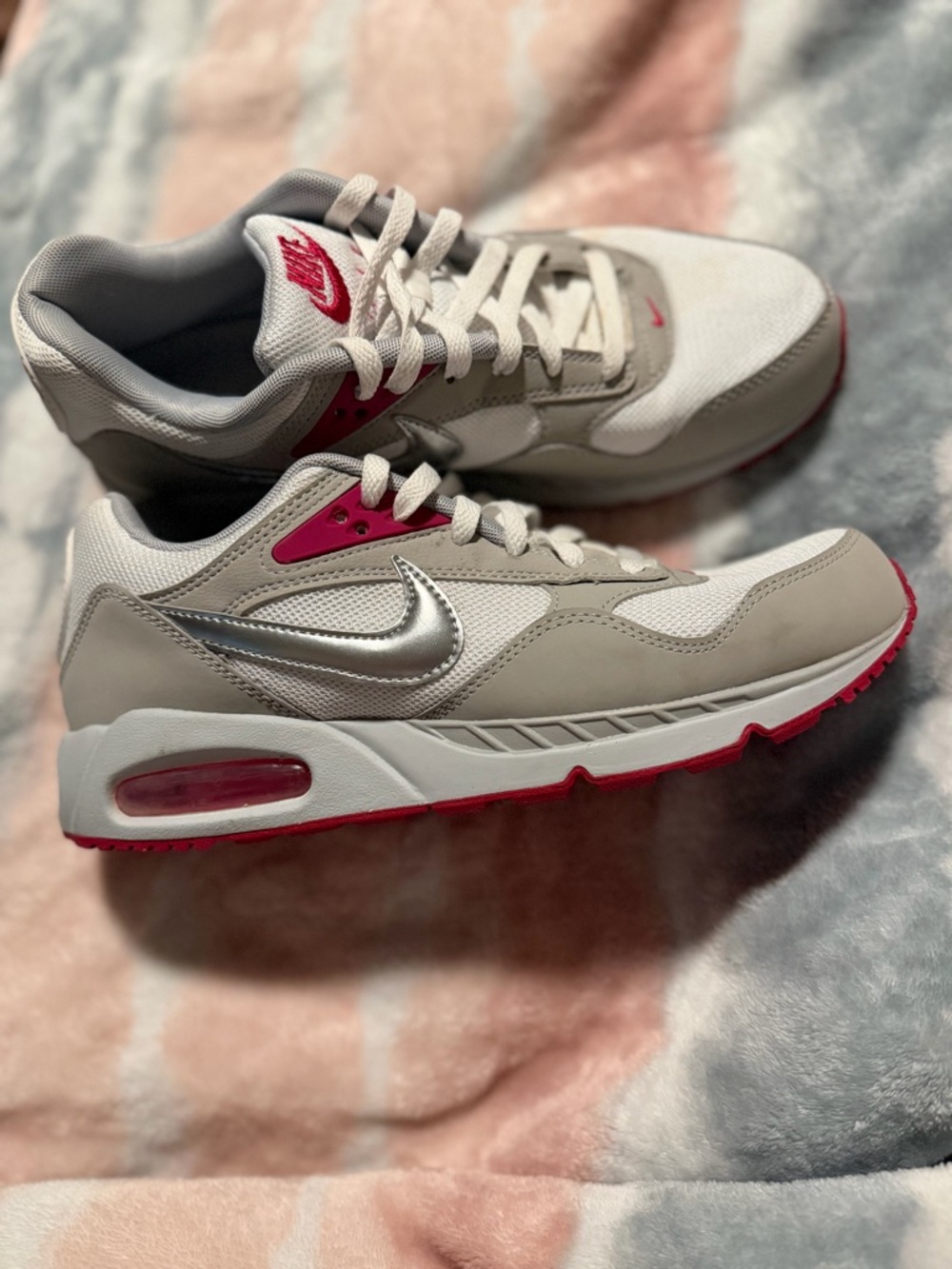 Nike Size 11 - White, Gray & Pink Accents